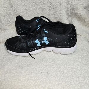Under Armour Women's Black and Blue Athletic Shoes